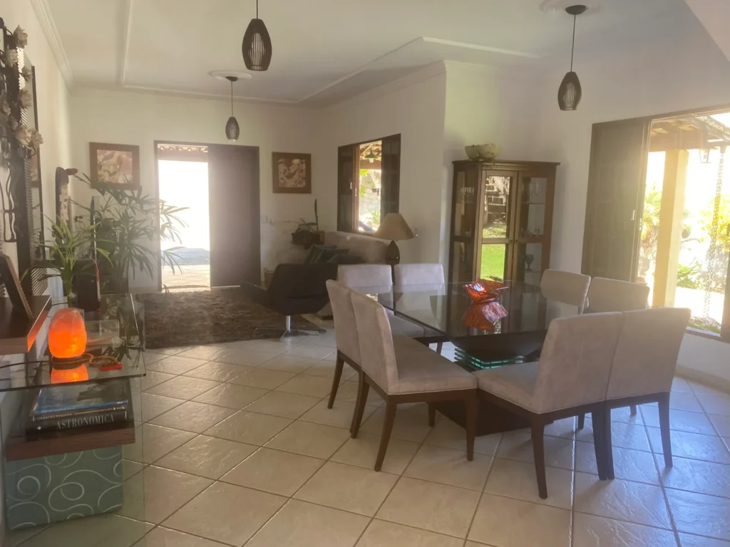 Casa com 3 suítes e terreno de 1.441 m² no Centro, foto 17