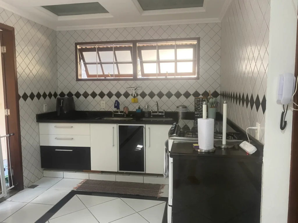 Casa com 3 suítes e terreno de 1.441 m² no Centro, foto 20