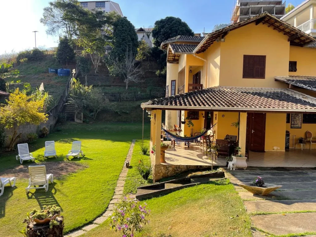 Casa com 3 suítes e terreno de 1.441 m² no Centro, foto 7