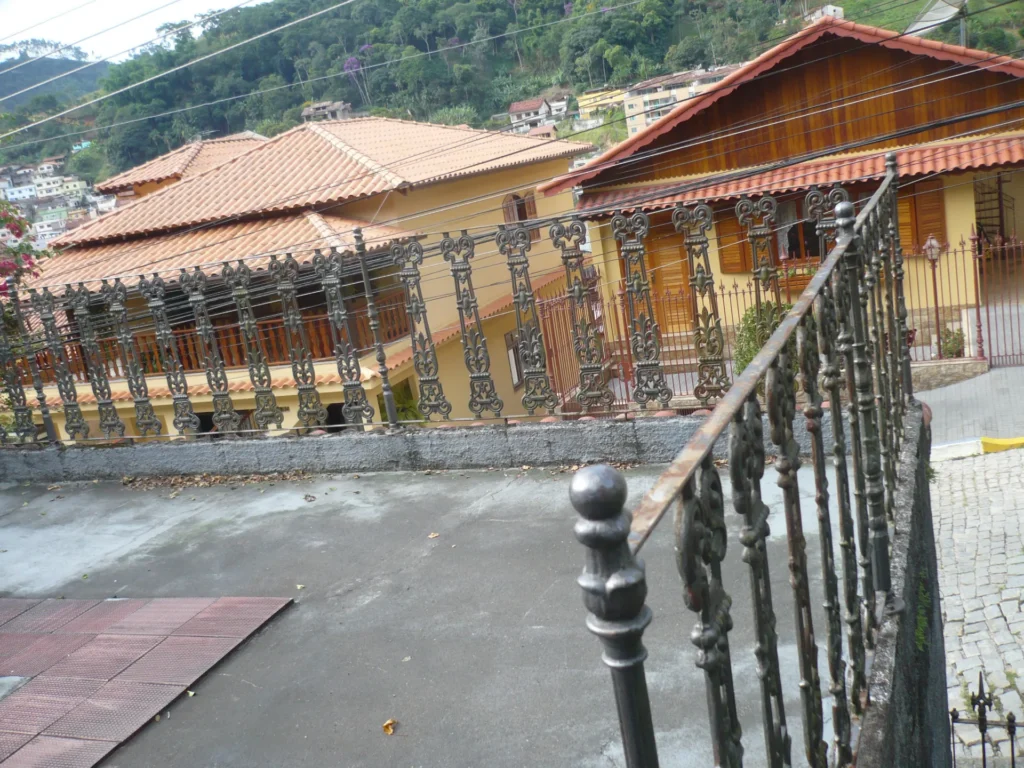Casa de 2 quartos com terreno de 745 m² no Centro, foto 5