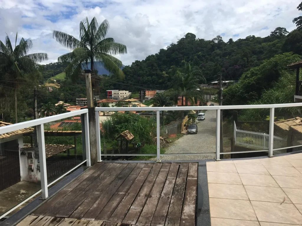 Casa de 3 quartos com área gourmet em área residencial, foto 3