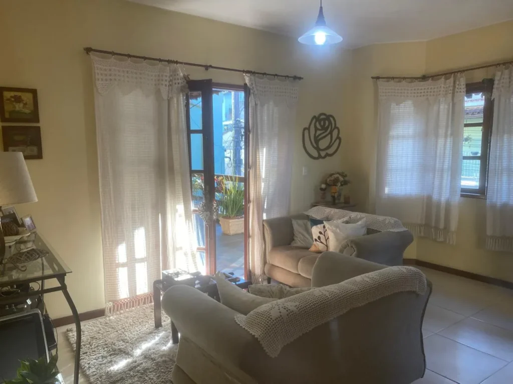 Casa de 3 quartos com terraço coberto e dois pavimentos, foto 3