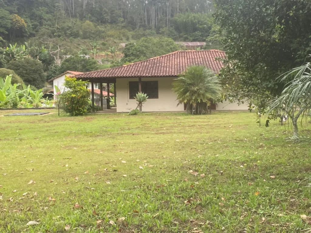 Chácara de 1.353 m² com piscina e casa de 4 quartos, foto 16