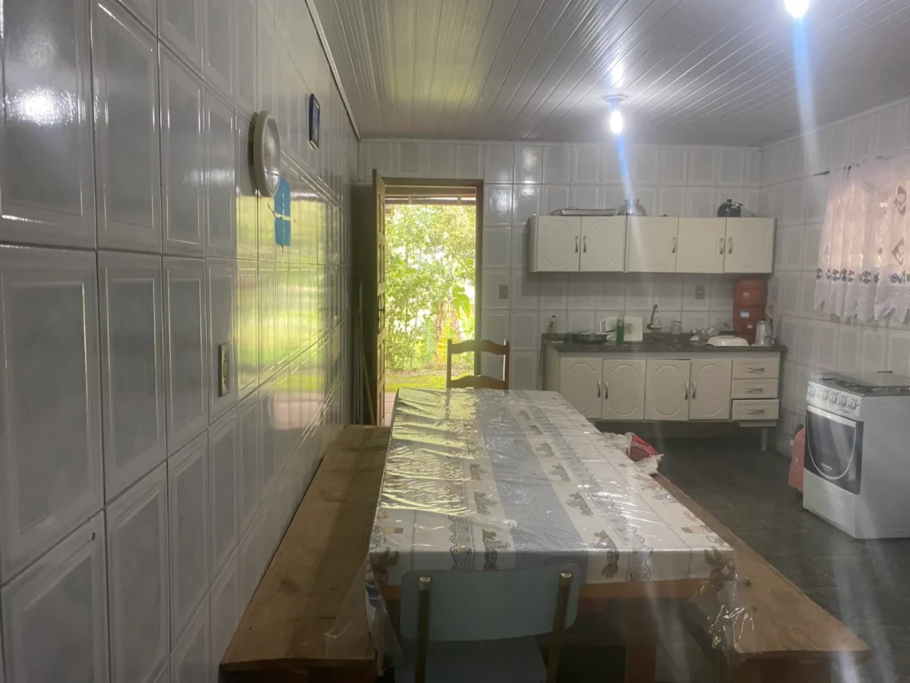 Chácara de 1.353 m² com piscina e casa de 4 quartos, foto 8