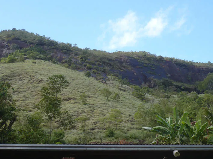 Sítio de 36.000 m² com casa sede, a 2 km do centro de Banquete, foto 1