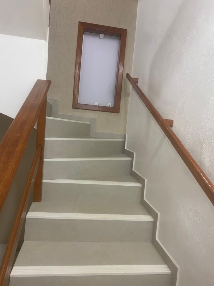 acesso ao primeiro pavimento