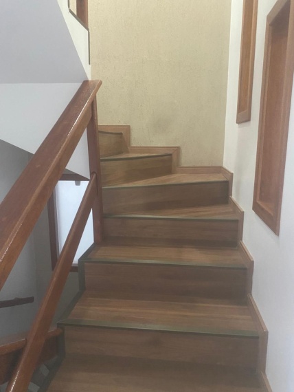 acesso ao segundo pavimento