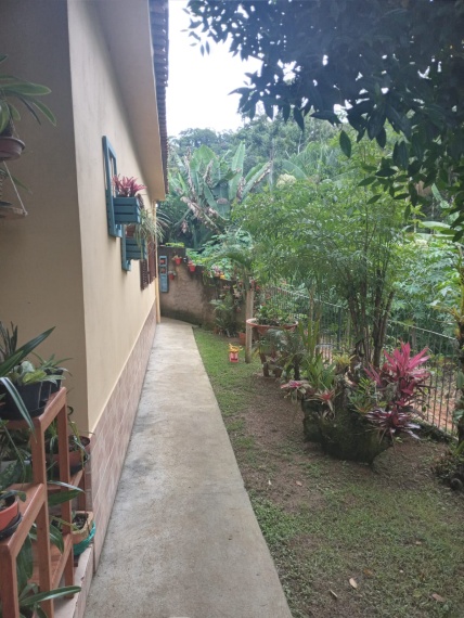 Casa,Venda,CASA EM LOCAL MUITO AGRADÁVEL, COM VARANDA, SALA, 3 QUARTOS (1 SUITE),1046