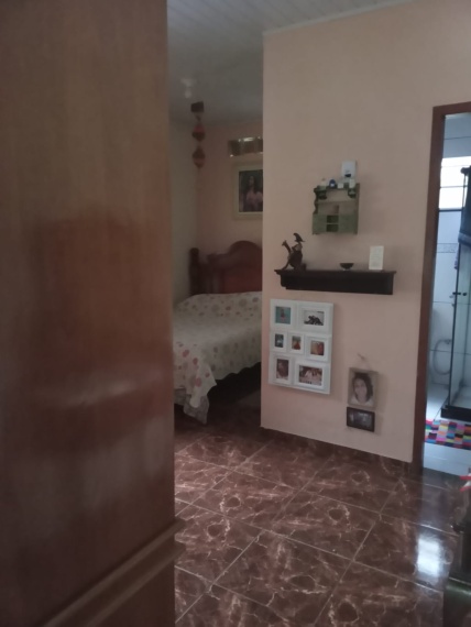 Casa,Venda,CASA EM LOCAL MUITO AGRADÁVEL, COM VARANDA, SALA, 3 QUARTOS (1 SUITE),1046