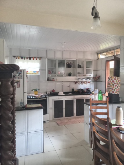 Casa,Venda,CASA EM LOCAL MUITO AGRADÁVEL, COM VARANDA, SALA, 3 QUARTOS (1 SUITE),1046